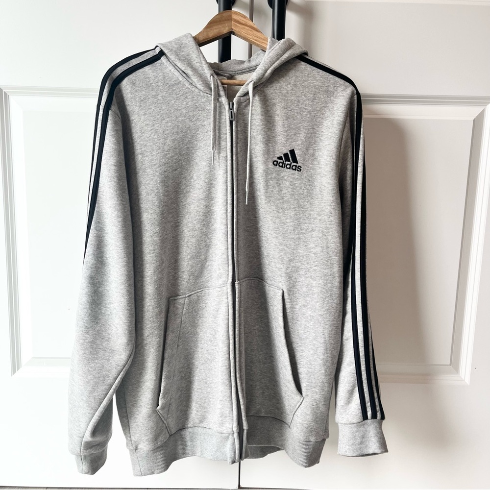 adidas Men’s Light Gray Zip-Up Hoodie with Black Stripes Size XL